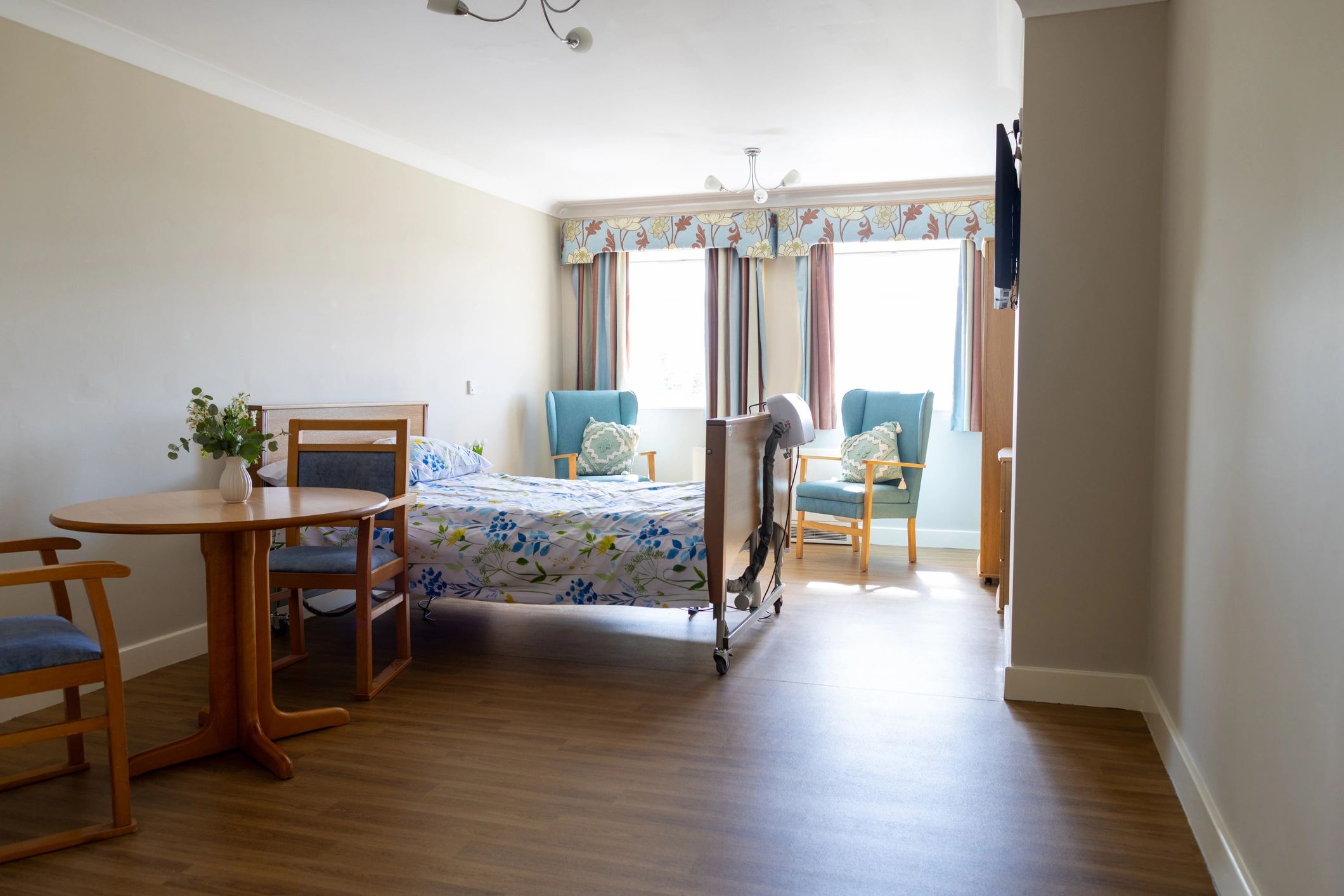 Tidy bedroom scene representing an organized stateroom setup